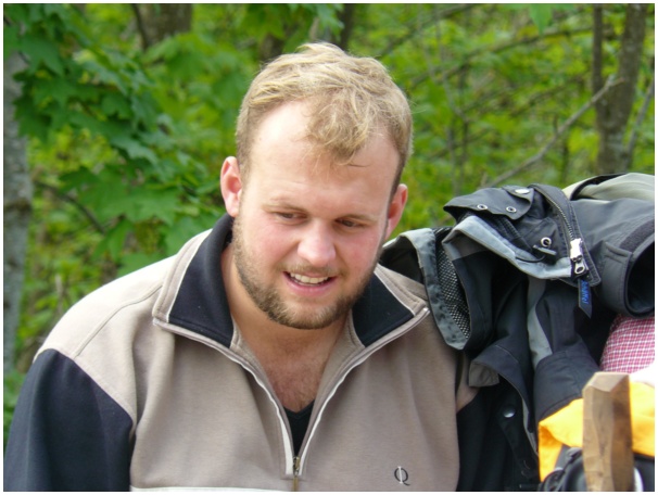 584x433 pixels (99K)